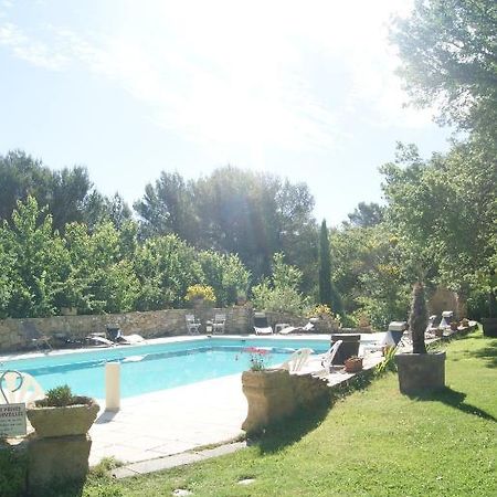 Le Mas Des Chenes Bed & Breakfast Rognes Dış mekan fotoğraf