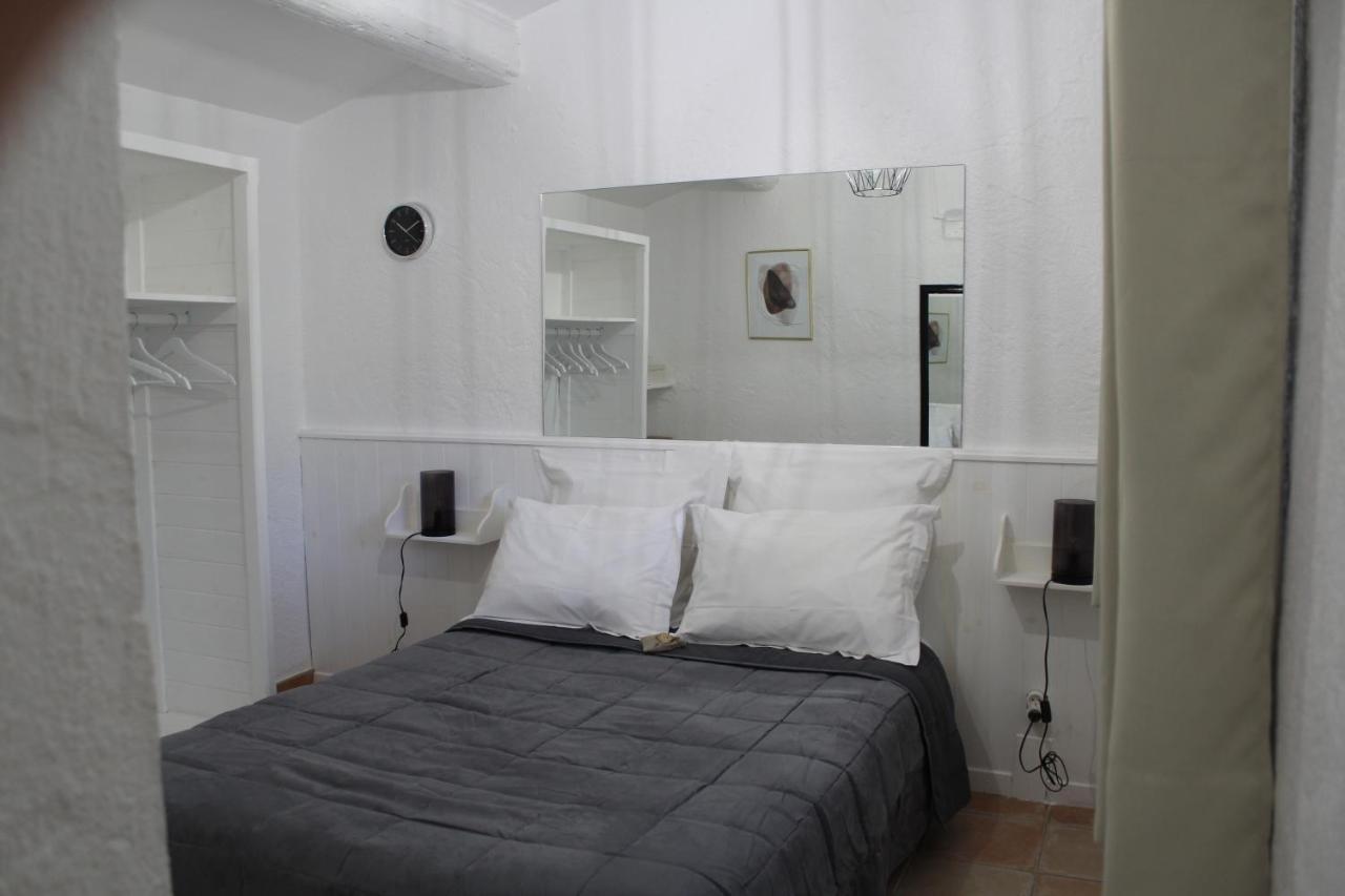 Le Mas Des Chenes Bed & Breakfast Rognes Dış mekan fotoğraf