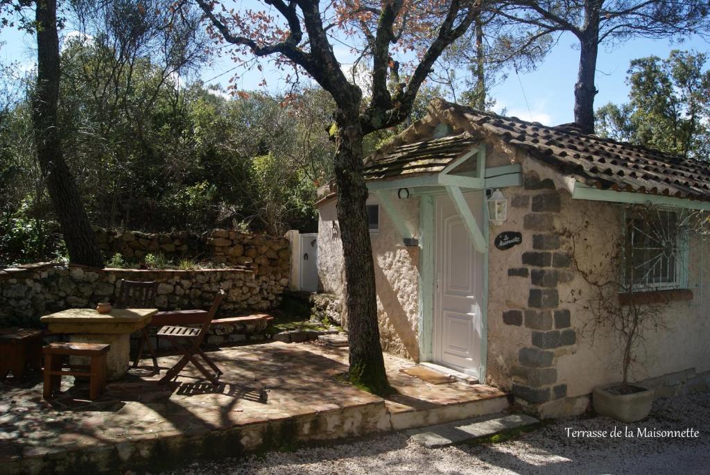 Le Mas Des Chenes Bed & Breakfast Rognes Dış mekan fotoğraf